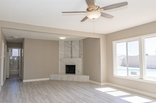 643 Mckinley St, Rialto CA  92376-6057 exterior