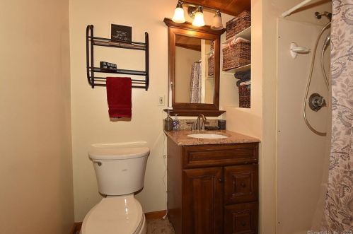 29 Ash St, Norwich CT  06351-1804 exterior