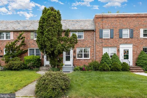 253 Baltimore St, Carlisle, PA 17013-3702