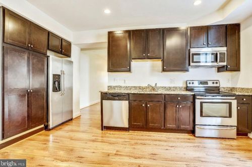 709 Irving St, Washington, DC 20010-1519
