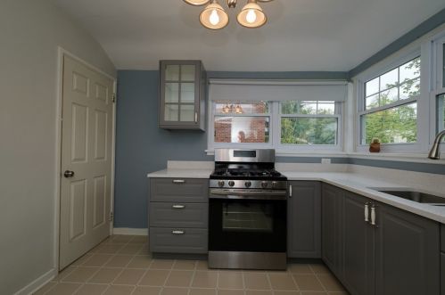 7240 Shannon Rd, Verona PA  15147-2048 exterior