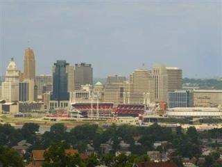 19 Tower Dr, Newport KY  41071-2779 exterior