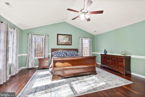 9085 Bristow Woods Ct, Nokesville VA  20181 exterior