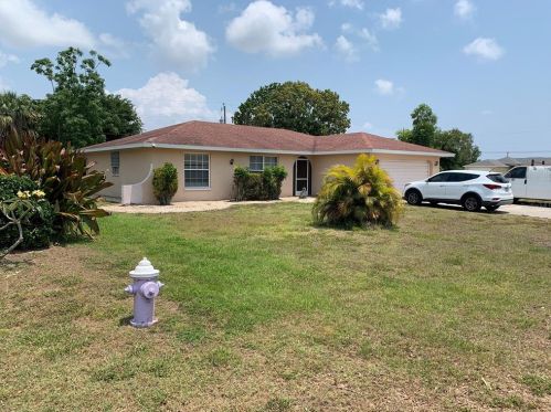 133 2nd Ave, Cape Coral, FL 33990-4002