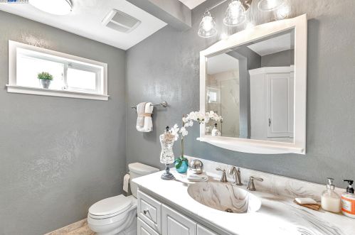 1634 Calle Santa Anna, Pleasanton CA  94566-5927 exterior