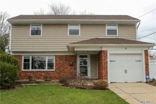 89 Bloomingdale Rd, Plainedge, NY 11756-5119