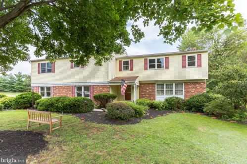 1903 Rampart Ln, Lansdale, PA 19446-5028