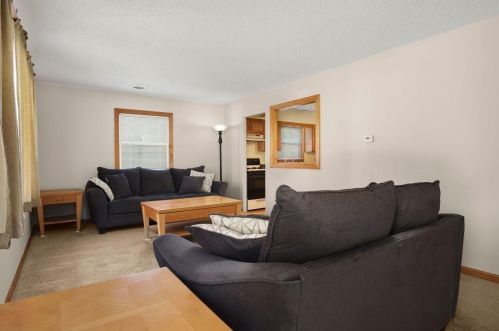 301 8th St, Hobart IN  46342-5124 exterior