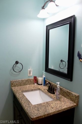 3752 2nd Ave, Cape Coral FL  33904-4807 exterior