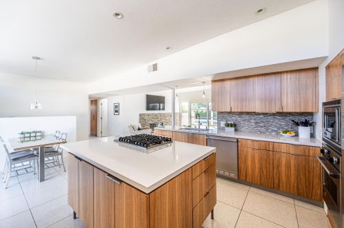 3551 Avenida Fey Norte, Palm Springs CA  92262-5409 exterior