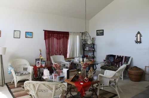 7454 Country Run Pkwy, Orlando, FL 32818-8276