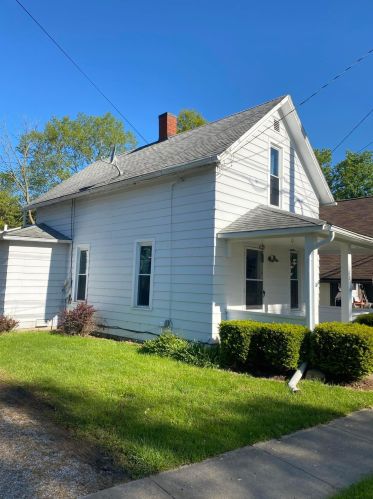 8317 High St, Thurston, OH 43157-7732