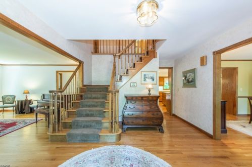 39 Pheasant Run, Kinnelon NJ  07405-3022 exterior
