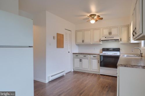 138 Irene Ave, Ephrata PA  17522-2168 exterior