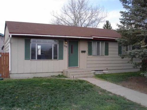 810 26th St, Laramie, WY 82070-4936