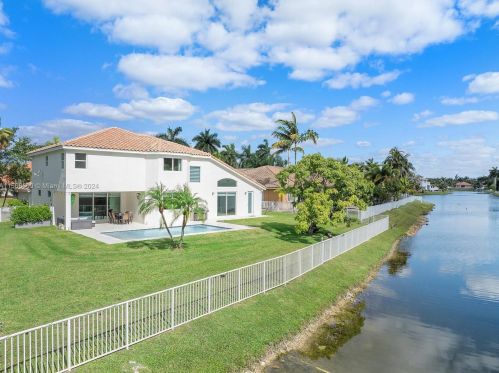 3761 144th Ave, Hollywood FL  33027-3785 exterior