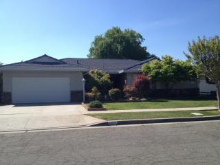 1071 Palo Alto Ave, Fresno, CA 93710-4017
