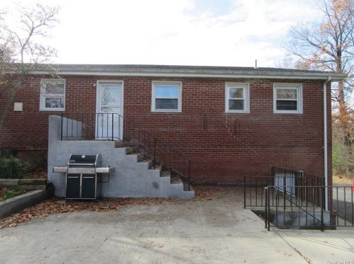 41 Mtn Lodge Rd, Washingtonville NY  10992-2014 exterior