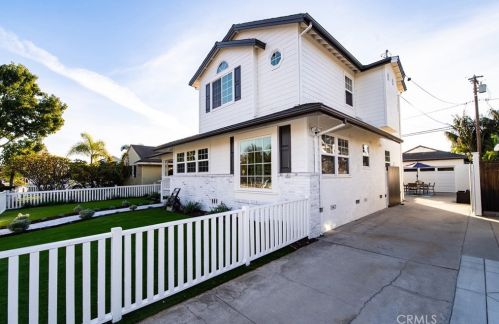 2809 Josie Ave, Long Beach CA 90808-4106 exterior