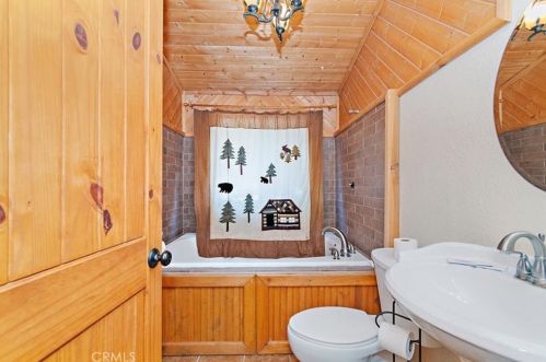 1300 Malabar Way, Big Bear City CA  92314-9216 exterior