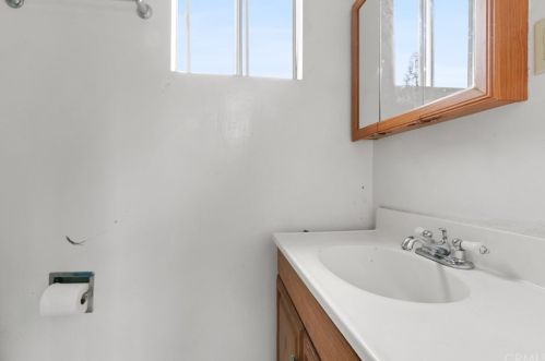 2766 Chestnut Ave, Long Beach CA  90806-2508 exterior