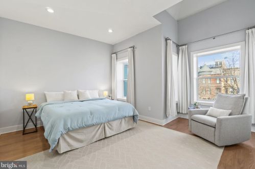 119 R St, Washington, DC 20024-3418