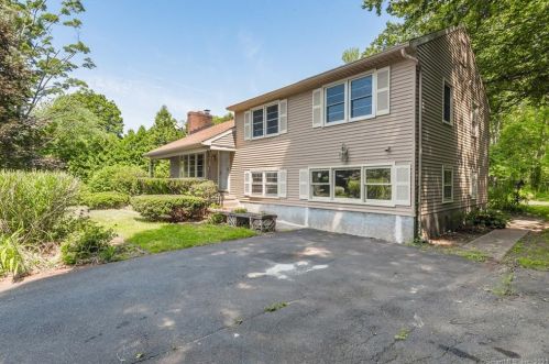 951 Meriden Ave, Southington, CT 06489-4022