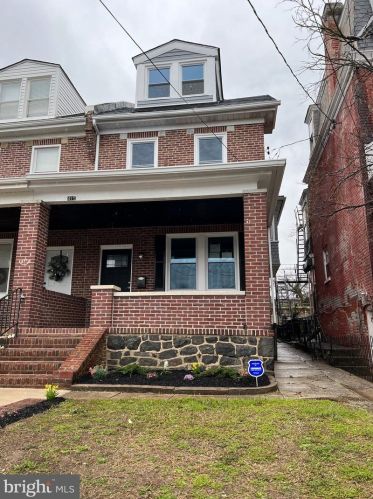 415 Broom St, Wilmington, DE 19805-3943