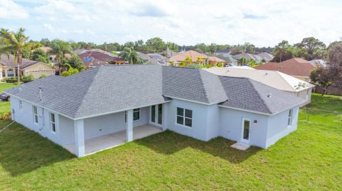 5420 Crista St, Fort Pierce, FL 34986-4007