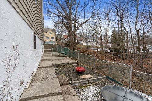 143 Chatterton Pkwy, White Plains NY  10606-2242 exterior