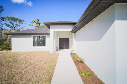 715 Bumby St, Lehigh Acres, FL 33974-0816
