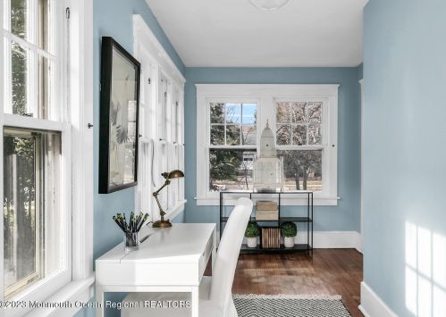 11 Fisher Pl, Tinton Falls NJ  07701-2317 exterior