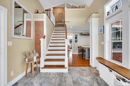 534 Foxon Rd, North Branford CT  06471-1139 exterior