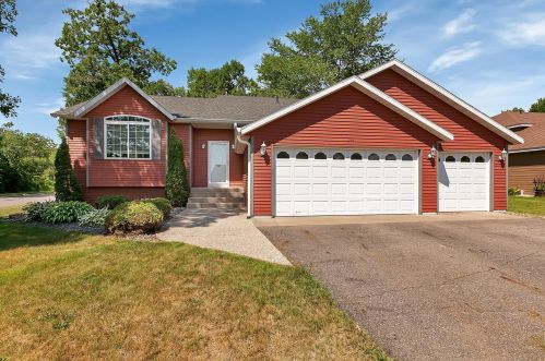 301 20th Ave, Sartell, MN 56377-1988