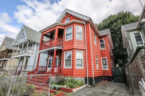 32 Lee Ave, Bridgeport, CT 06605-1540