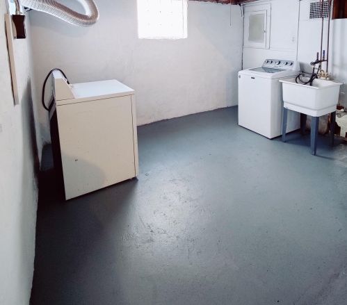 2338 33, Milwaukee WI 53215-2804 exterior