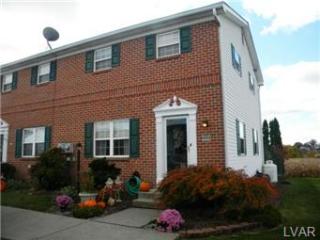 4954 Shawnee Ct, Schnecksville, PA 18078-2648