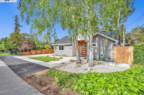 19525 Forest Ave, Hayward CA  94546-3519 exterior