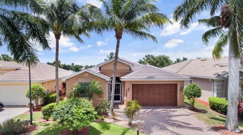 13996 Mirror Ct, Naples, FL 34114-8653