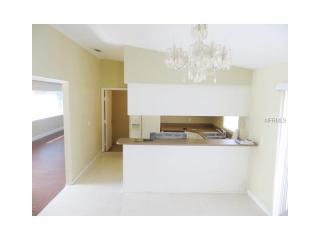 802 Regent Cir, Brandon FL  33511-6930 exterior