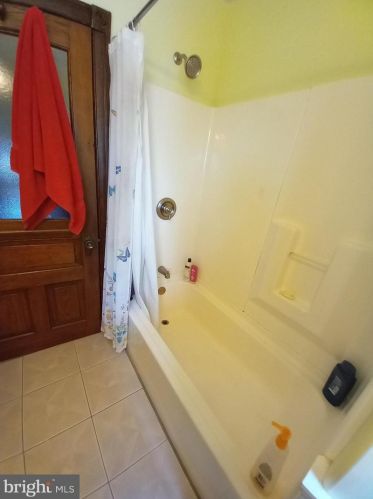 323 Columbia Ave, Lansdale PA 19446-3312 exterior