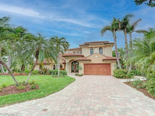 918 Limpet Dr, Sanibel, FL 33957-3808