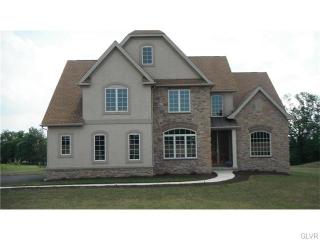 930 Gap View Rd, Nazareth, PA 18064-9354
