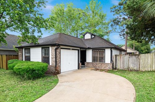 185 Lakeside Cir, Sanford, FL 32773-4517