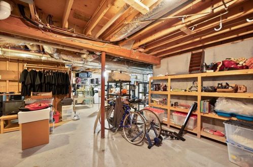 434 Quidnessett Rd, North Kingstown RI  02852-1500 exterior