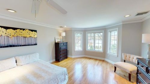 5 Amanda Ct, White Plains NY  10607-2418 exterior