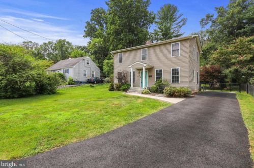 3212 Dashiell Rd, Falls Church, VA 22042-4218