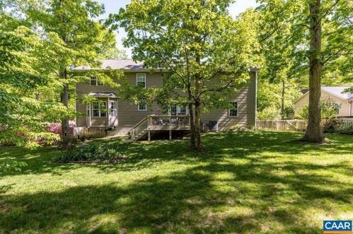 12 Seminole Trl, Bybee VA  22963-3157 exterior