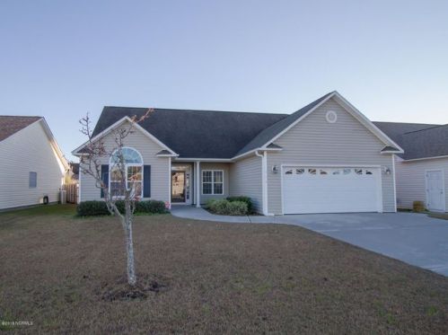 318 Vallie Ln, Wilmington, NC 28412-3373