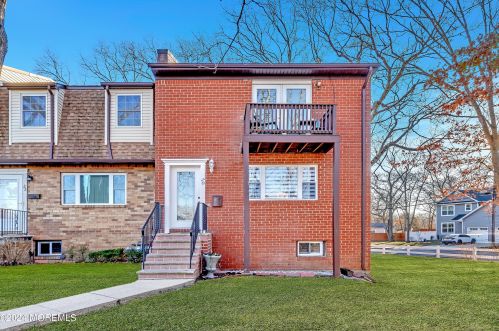 20 Adriana Ct, Bricktown, NJ 08724-7101